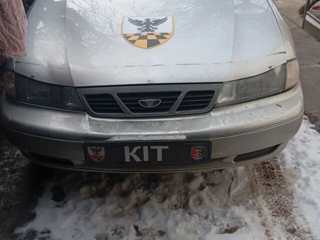 Сірий Деу Нексія, об'ємом двигуна 1.6 л та пробігом 200 тис. км за 949 $, фото 3 на Automoto.ua