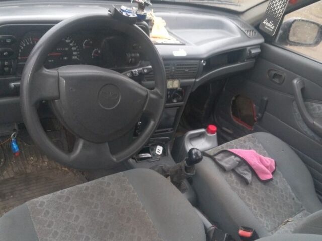 Синий Дэу Нексия, объемом двигателя 1.5 л и пробегом 2 тыс. км за 498 $, фото 5 на Automoto.ua