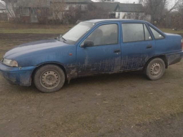 Синий Дэу Нексия, объемом двигателя 1.5 л и пробегом 2 тыс. км за 498 $, фото 2 на Automoto.ua