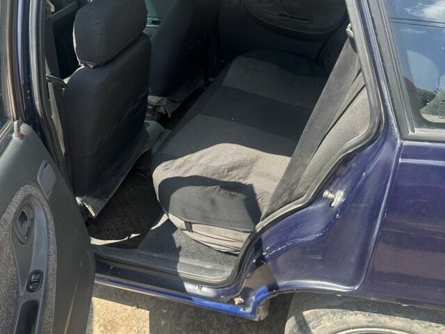 Синий Дэу Нексия, объемом двигателя 1.5 л и пробегом 300 тыс. км за 1547 $, фото 5 на Automoto.ua