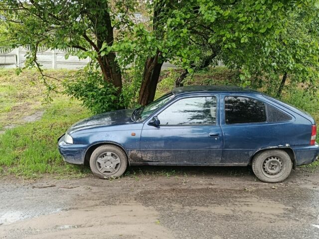Синий Дэу Нексия, объемом двигателя 1.5 л и пробегом 1000 тыс. км за 45000 $, фото 1 на Automoto.ua