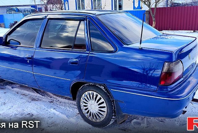 Синий Дэу Нексия, объемом двигателя 1.5 л и пробегом 400 тыс. км за 1500 $, фото 8 на Automoto.ua