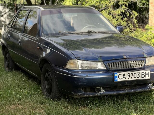 Синий Дэу Нексия, объемом двигателя 1.5 л и пробегом 200 тыс. км за 900 $, фото 1 на Automoto.ua