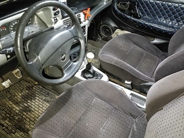 Синий Дэу Нексия, объемом двигателя 0 л и пробегом 300 тыс. км за 800 $, фото 2 на Automoto.ua