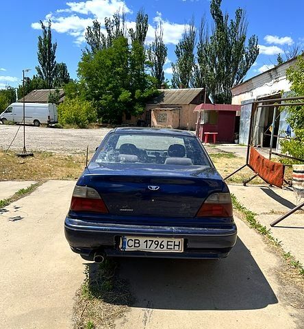 Синий Дэу Нексия, объемом двигателя 1.5 л и пробегом 250 тыс. км за 1400 $, фото 2 на Automoto.ua