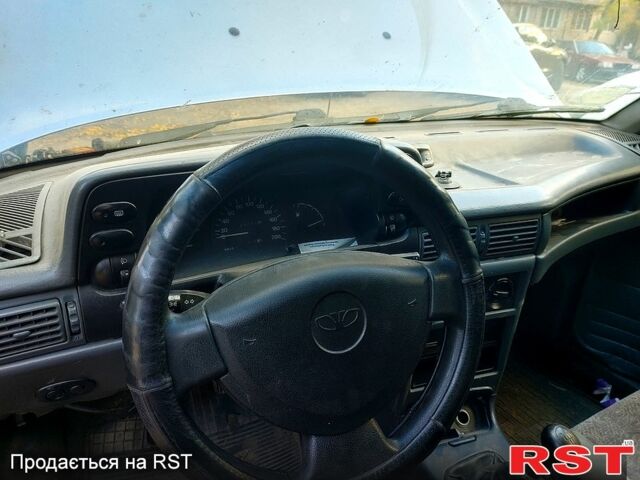 Синий Дэу Нексия, объемом двигателя 1.5 л и пробегом 228 тыс. км за 750 $, фото 9 на Automoto.ua