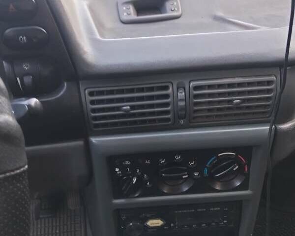 Синій Деу Нексія, об'ємом двигуна 1.5 л та пробігом 164 тис. км за 1200 $, фото 5 на Automoto.ua