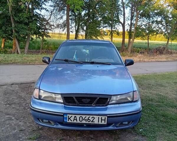 Синий Дэу Нексия, объемом двигателя 1.5 л и пробегом 300 тыс. км за 961 $, фото 3 на Automoto.ua