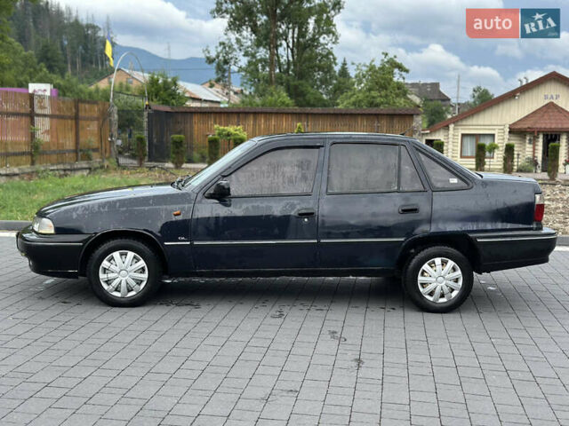 Синий Дэу Нексия, объемом двигателя 1.5 л и пробегом 200 тыс. км за 1150 $, фото 3 на Automoto.ua