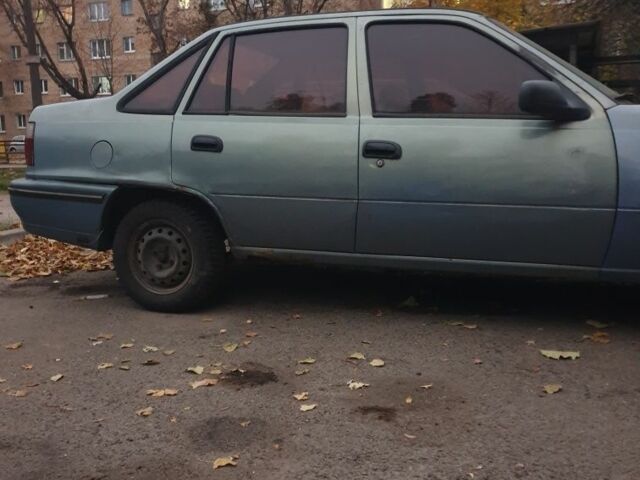 Синий Дэу Нексия, объемом двигателя 0 л и пробегом 150 тыс. км за 781 $, фото 3 на Automoto.ua