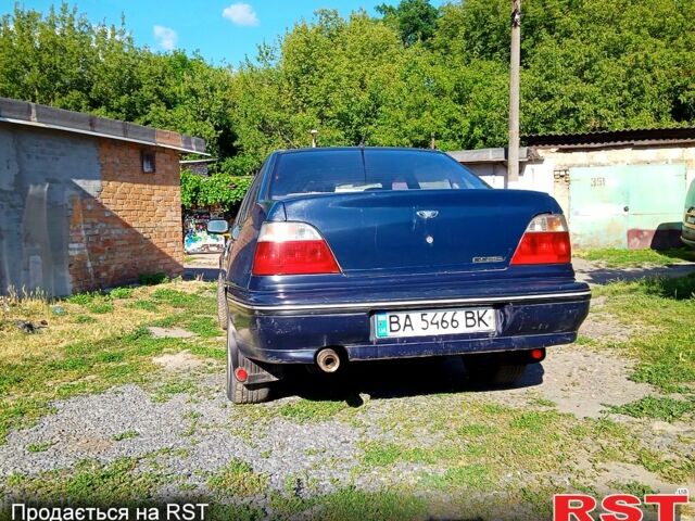 Синий Дэу Нексия, объемом двигателя 1.5 л и пробегом 530 тыс. км за 1600 $, фото 1 на Automoto.ua