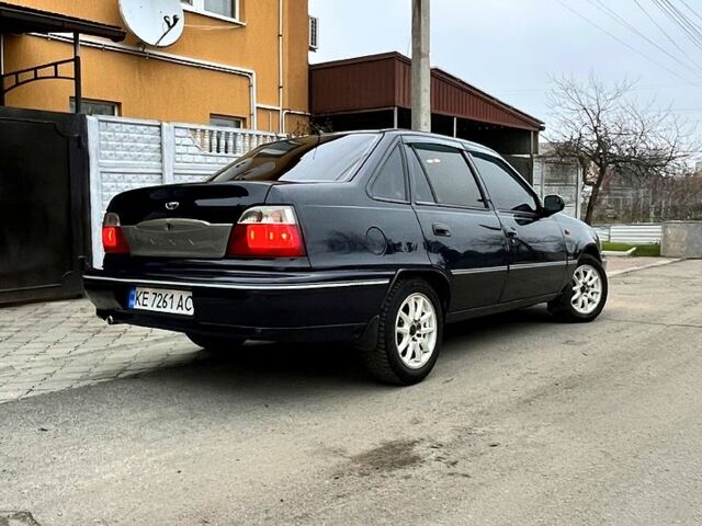 Синий Дэу Нексия, объемом двигателя 1.5 л и пробегом 324 тыс. км за 2400 $, фото 3 на Automoto.ua