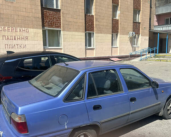 Синій Деу Нексія, об'ємом двигуна 1.5 л та пробігом 220 тис. км за 1700 $, фото 5 на Automoto.ua