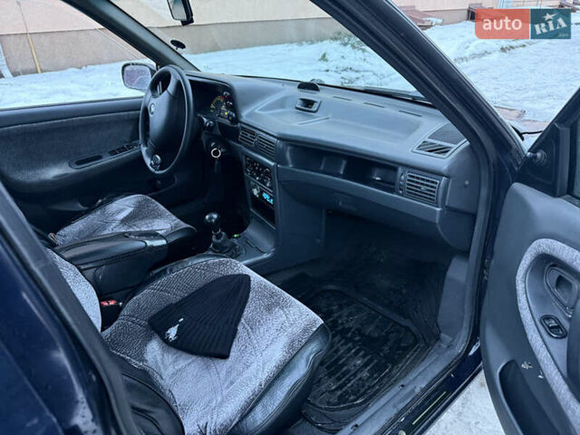 Синий Дэу Нексия, объемом двигателя 1.5 л и пробегом 151 тыс. км за 1250 $, фото 6 на Automoto.ua