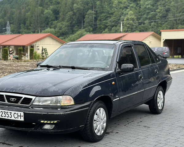 Синий Дэу Нексия, объемом двигателя 1.5 л и пробегом 200 тыс. км за 1150 $, фото 2 на Automoto.ua
