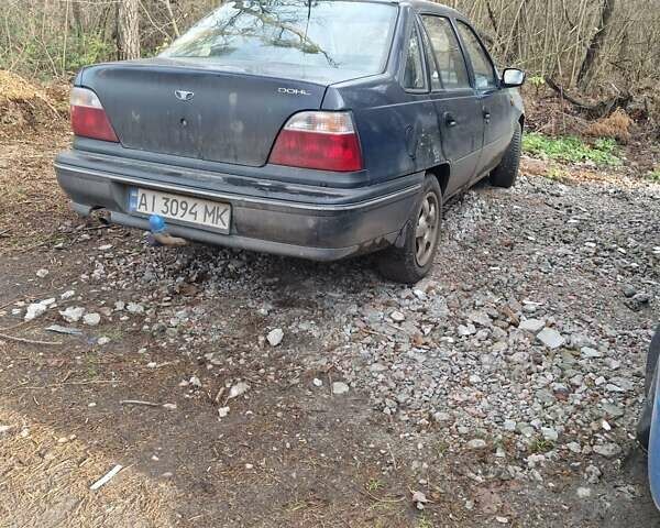 Синий Дэу Нексия, объемом двигателя 1.5 л и пробегом 300 тыс. км за 1800 $, фото 3 на Automoto.ua