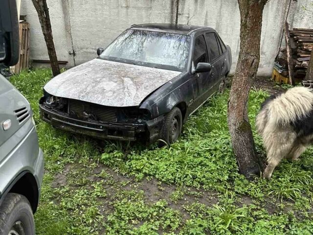 Синий Дэу Нексия, объемом двигателя 1.6 л и пробегом 233 тыс. км за 450 $, фото 4 на Automoto.ua