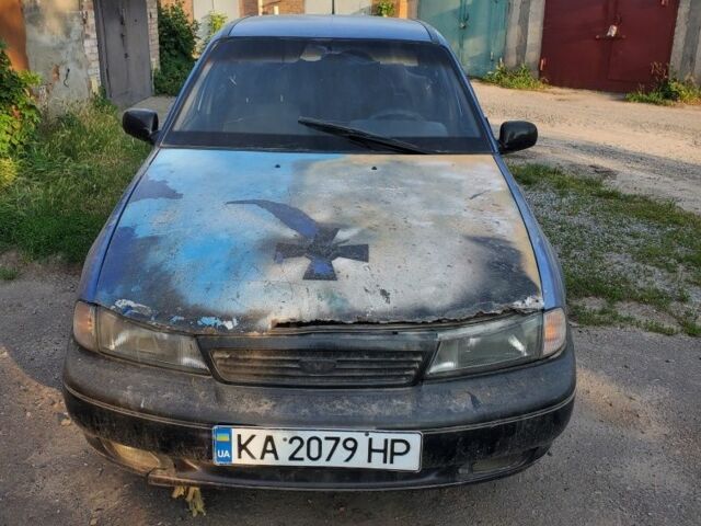 Синий Дэу Нексия, объемом двигателя 1.5 л и пробегом 140 тыс. км за 422 $, фото 2 на Automoto.ua