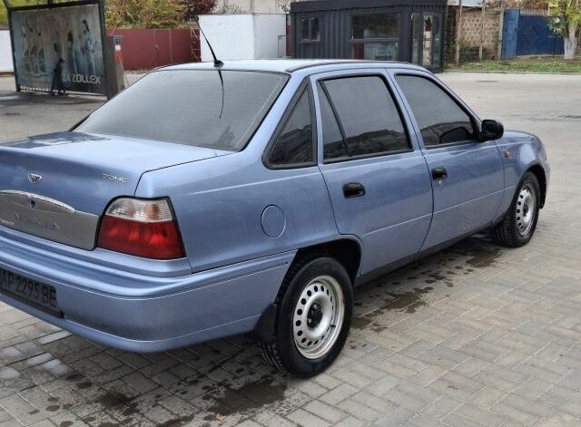 Синий Дэу Нексия, объемом двигателя 1.5 л и пробегом 140 тыс. км за 1700 $, фото 10 на Automoto.ua