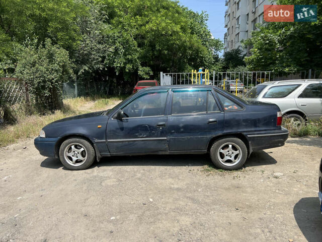 Синий Дэу Нексия, объемом двигателя 1.5 л и пробегом 151 тыс. км за 1500 $, фото 1 на Automoto.ua