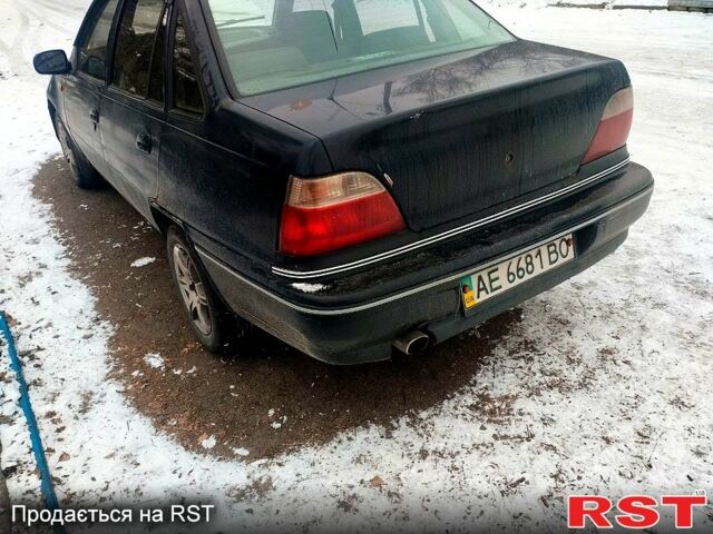 Синий Дэу Нексия, объемом двигателя 15 л и пробегом 200 тыс. км за 1200 $, фото 2 на Automoto.ua