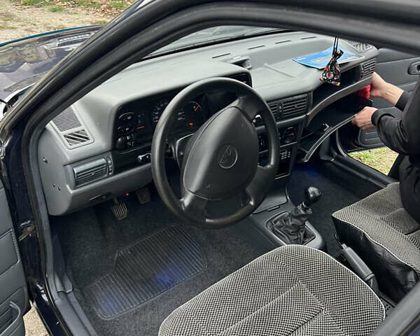 Синий Дэу Нексия, объемом двигателя 1.5 л и пробегом 57 тыс. км за 2999 $, фото 12 на Automoto.ua