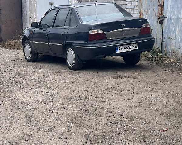 Синий Дэу Нексия, объемом двигателя 1.5 л и пробегом 100 тыс. км за 1900 $, фото 1 на Automoto.ua