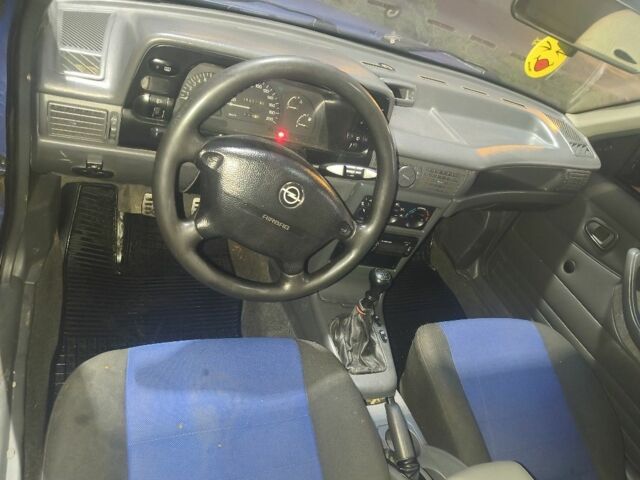 Синий Дэу Нексия, объемом двигателя 1.5 л и пробегом 300 тыс. км за 1600 $, фото 4 на Automoto.ua