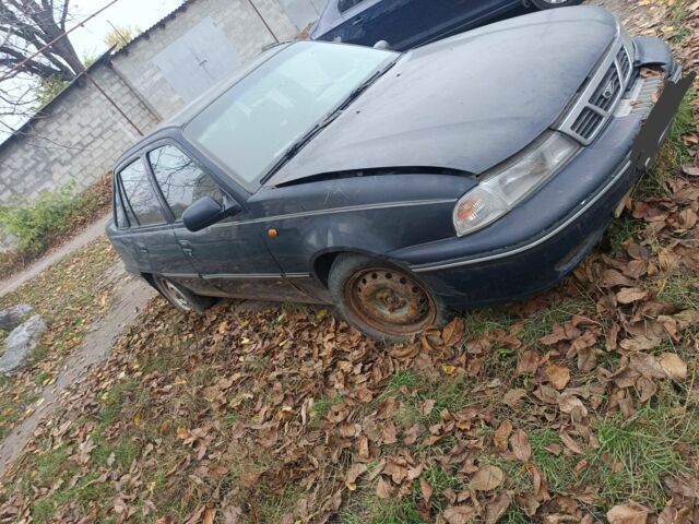 Синий Дэу Нексия, объемом двигателя 1.5 л и пробегом 300 тыс. км за 400 $, фото 2 на Automoto.ua