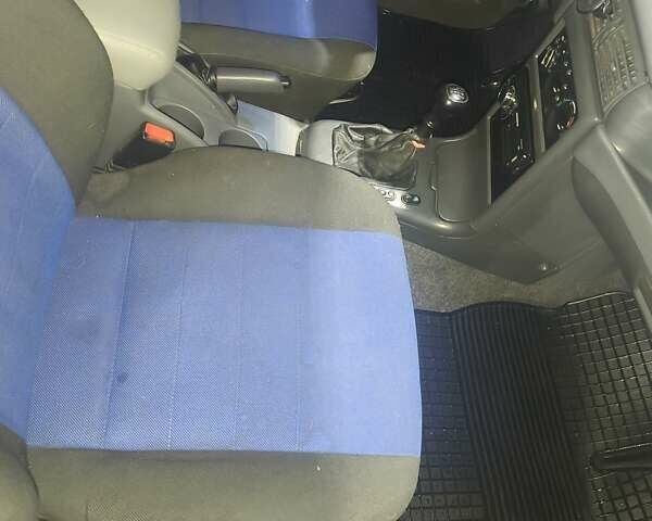 Синий Дэу Нексия, объемом двигателя 1.5 л и пробегом 300 тыс. км за 1600 $, фото 5 на Automoto.ua