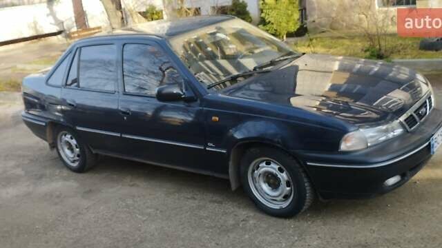 Синий Дэу Нексия, объемом двигателя 1.5 л и пробегом 218 тыс. км за 1480 $, фото 5 на Automoto.ua