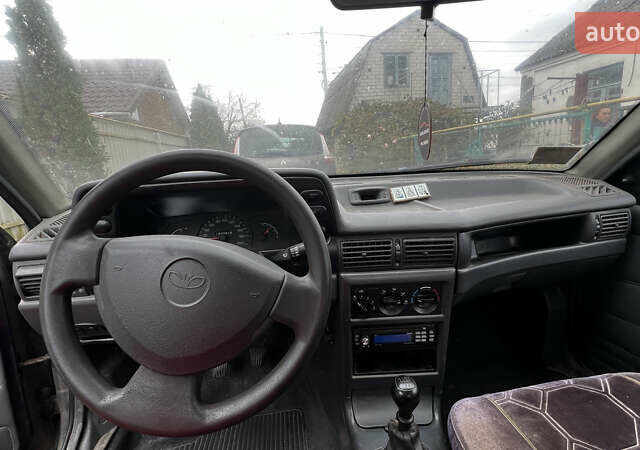 Синий Дэу Нексия, объемом двигателя 1.5 л и пробегом 140 тыс. км за 1300 $, фото 5 на Automoto.ua