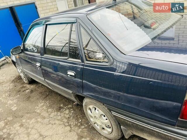 Синий Дэу Нексия, объемом двигателя 1.5 л и пробегом 82 тыс. км за 3000 $, фото 3 на Automoto.ua
