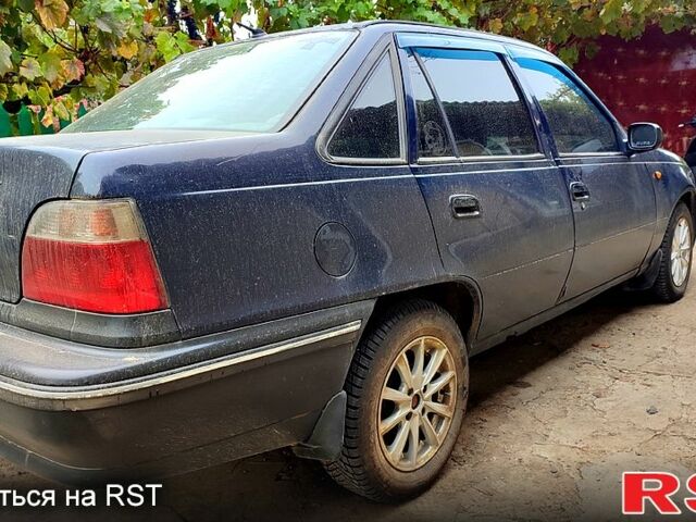 Синий Дэу Нексия, объемом двигателя 1.5 л и пробегом 333 тыс. км за 1000 $, фото 1 на Automoto.ua