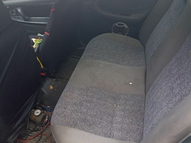 Синий Дэу Нексия, объемом двигателя 1.5 л и пробегом 200 тыс. км за 1200 $, фото 5 на Automoto.ua