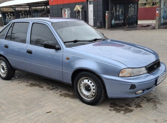 Синий Дэу Нексия, объемом двигателя 1.5 л и пробегом 140 тыс. км за 1700 $, фото 9 на Automoto.ua