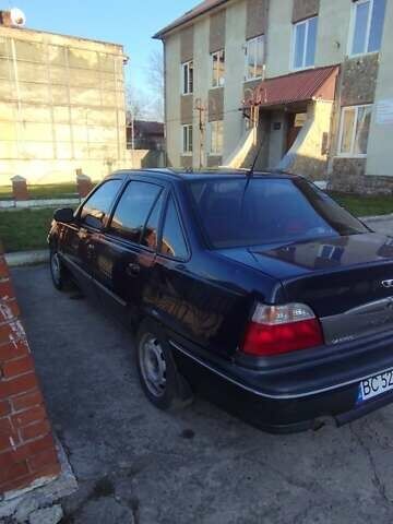 Синий Дэу Нексия, объемом двигателя 1.5 л и пробегом 218 тыс. км за 1300 $, фото 4 на Automoto.ua