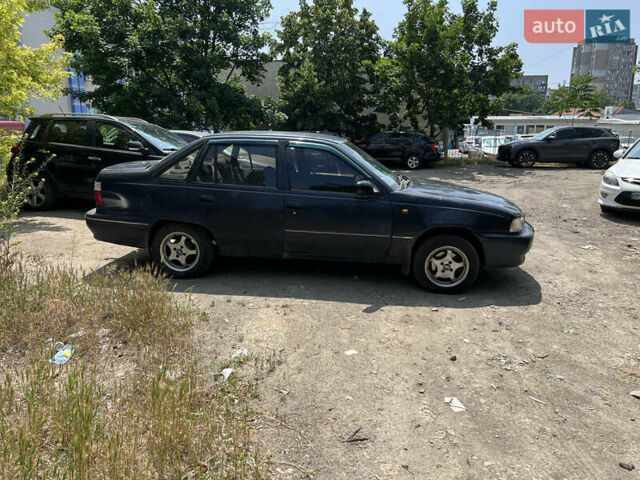 Синий Дэу Нексия, объемом двигателя 1.5 л и пробегом 151 тыс. км за 1500 $, фото 4 на Automoto.ua