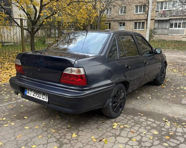 Синий Дэу Нексия, объемом двигателя 1.5 л и пробегом 175 тыс. км за 950 $, фото 5 на Automoto.ua