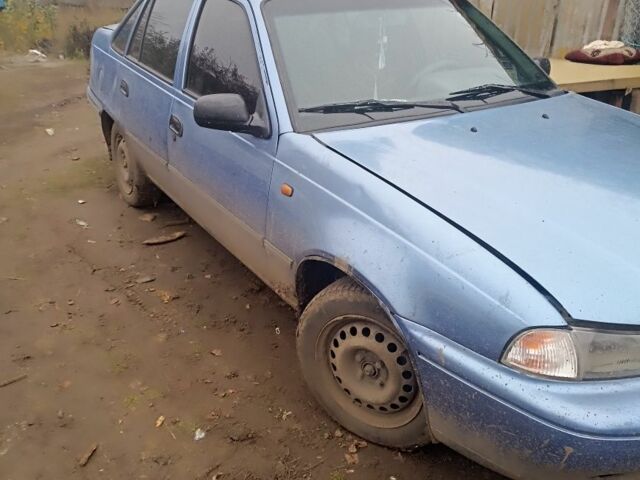 Синий Дэу Нексия, объемом двигателя 1.5 л и пробегом 200 тыс. км за 1200 $, фото 1 на Automoto.ua