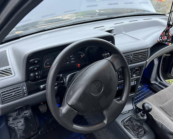 Синий Дэу Нексия, объемом двигателя 1.5 л и пробегом 57 тыс. км за 2999 $, фото 16 на Automoto.ua