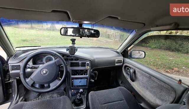 Синий Дэу Нексия, объемом двигателя 1.5 л и пробегом 159 тыс. км за 1150 $, фото 6 на Automoto.ua