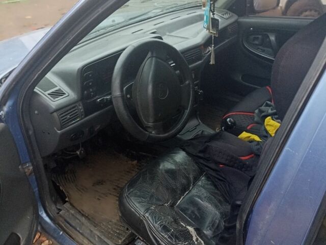 Синий Дэу Нексия, объемом двигателя 1.5 л и пробегом 200 тыс. км за 1200 $, фото 4 на Automoto.ua