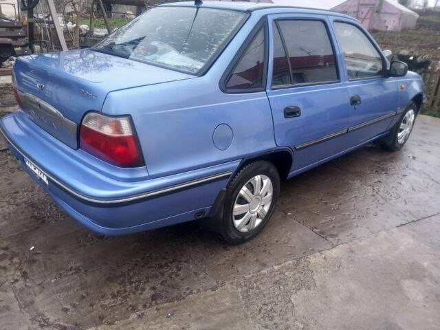 Синий Дэу Нексия, объемом двигателя 1.5 л и пробегом 189 тыс. км за 2400 $, фото 2 на Automoto.ua