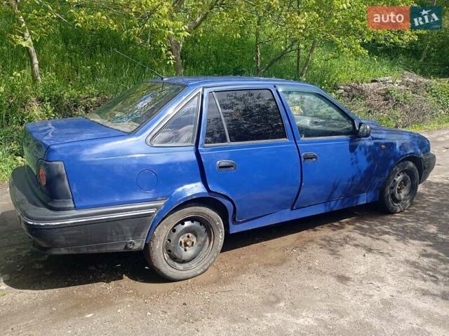 Синий Дэу Нексия, объемом двигателя 1.5 л и пробегом 190 тыс. км за 1200 $, фото 1 на Automoto.ua