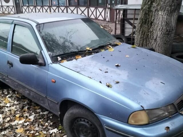 Синий Дэу Нексия, объемом двигателя 1.5 л и пробегом 186 тыс. км за 950 $, фото 2 на Automoto.ua