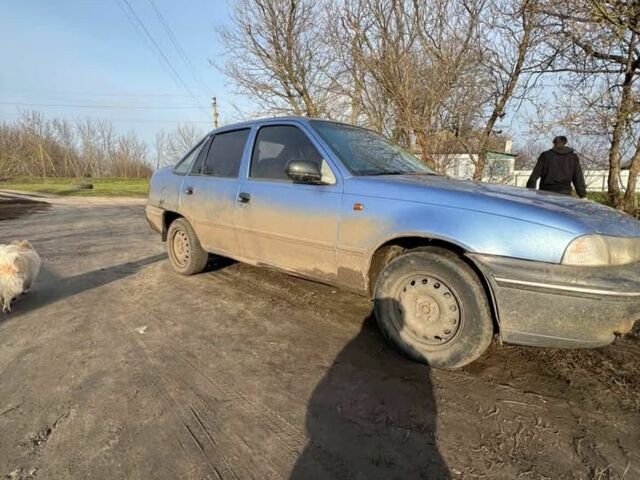 Синий Дэу Нексия, объемом двигателя 1.5 л и пробегом 3 тыс. км за 1400 $, фото 2 на Automoto.ua