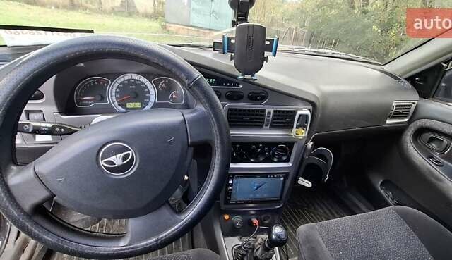 Синий Дэу Нексия, объемом двигателя 1.5 л и пробегом 159 тыс. км за 1150 $, фото 3 на Automoto.ua