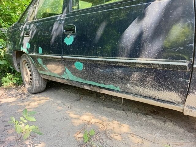Синий Дэу Нексия, объемом двигателя 1.5 л и пробегом 300 тыс. км за 962 $, фото 3 на Automoto.ua