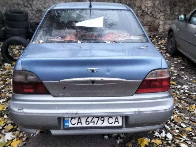 Синий Дэу Нексия, объемом двигателя 1.5 л и пробегом 186 тыс. км за 950 $, фото 3 на Automoto.ua